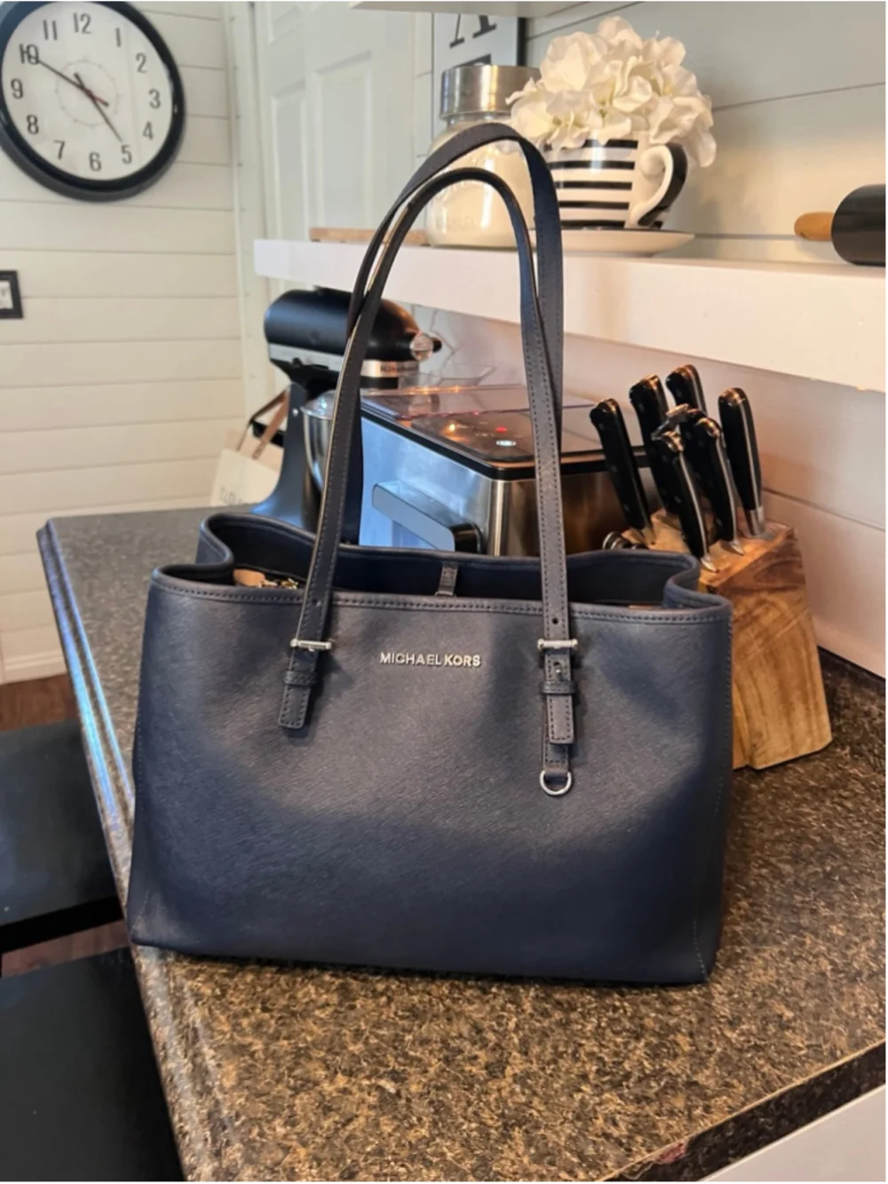 Michael Kors Jet Set Travel Medium Saffiano Leather Tote Bag Navy Blue - Picture 2 of 12